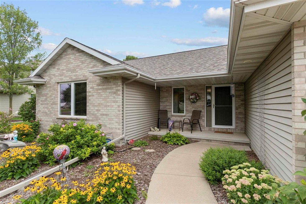 W5936 Tranquil Way, Appleton, WI 54915 - photo 1