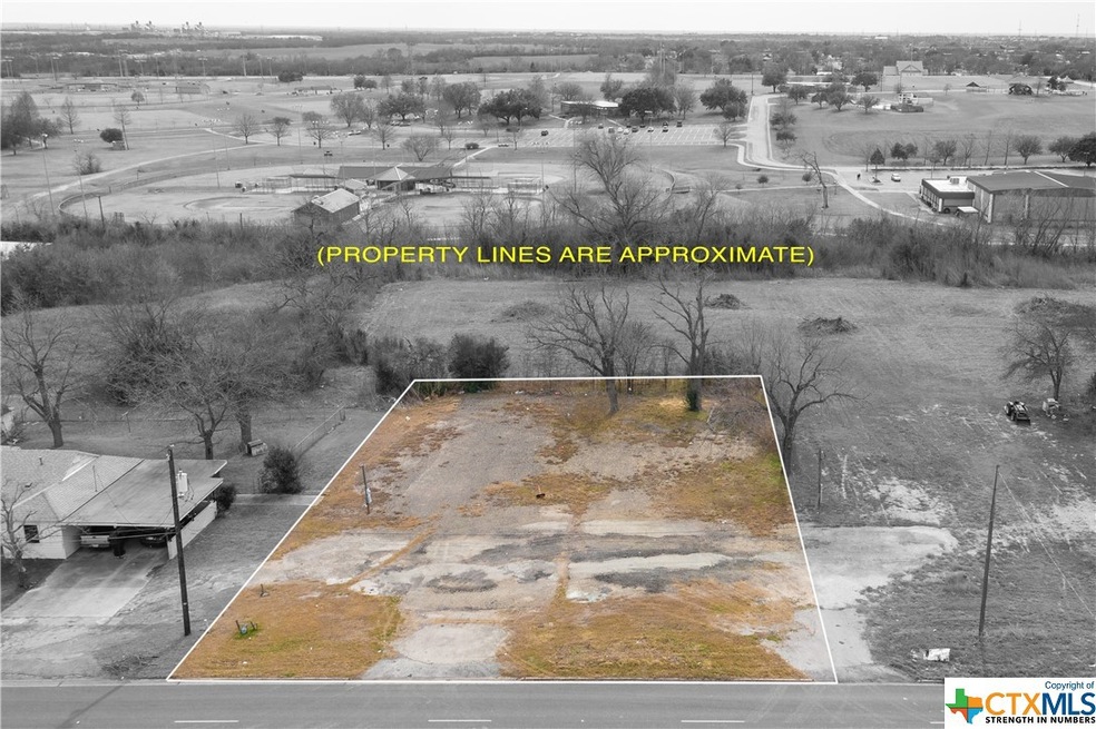 1805 E Adams Ave, Temple, TX 76501 - photo 1