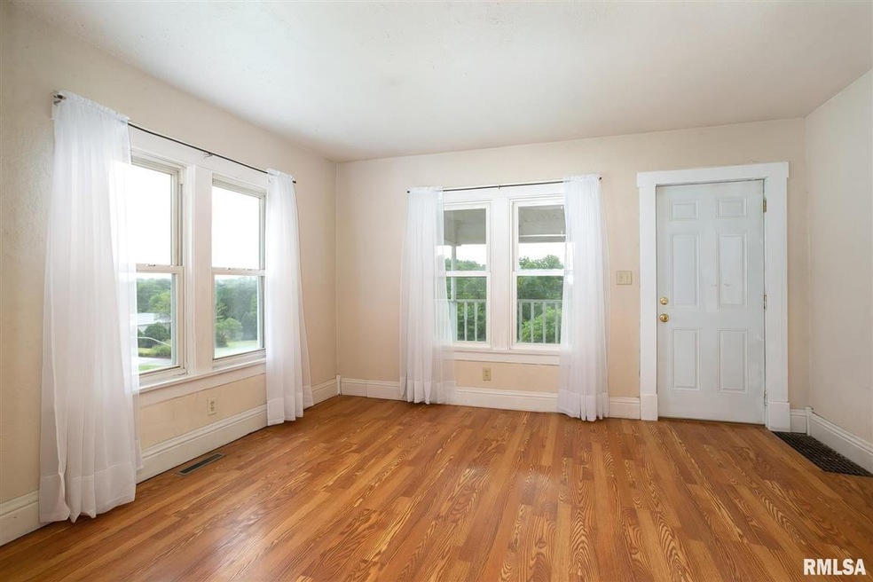 2007 Mound St, Davenport, IA 52803 - photo 1