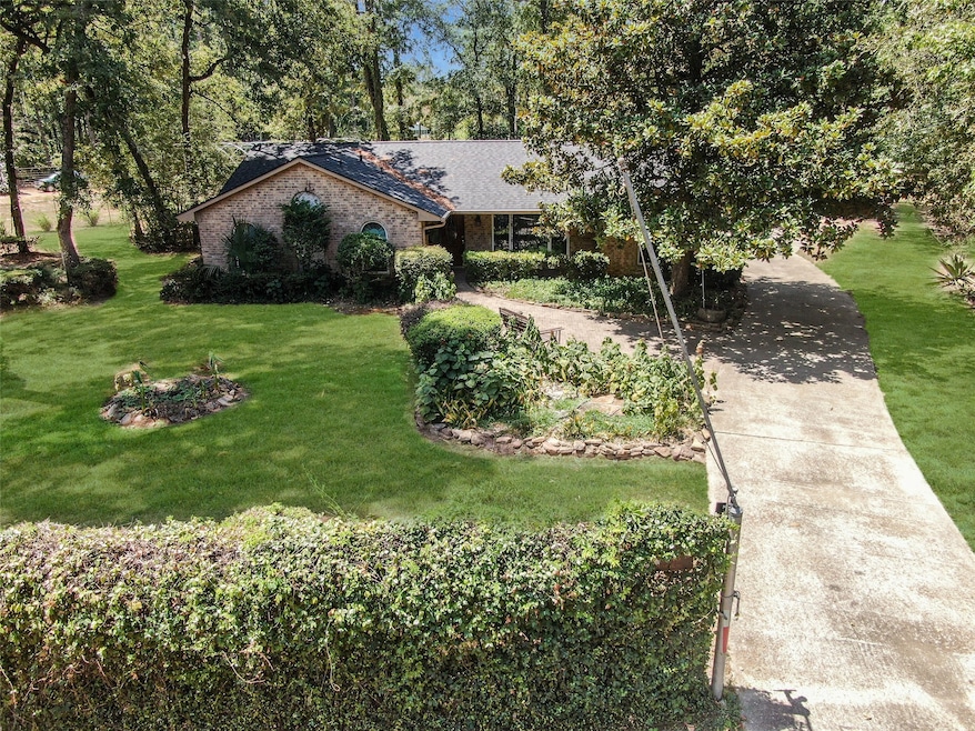 18743 Mink Lake Dr, Magnolia, TX 77355 - photo 1