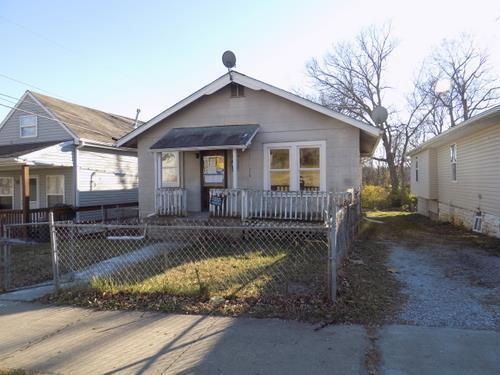 3709 E 68th St, Kansas City, MO 64132 - photo 1