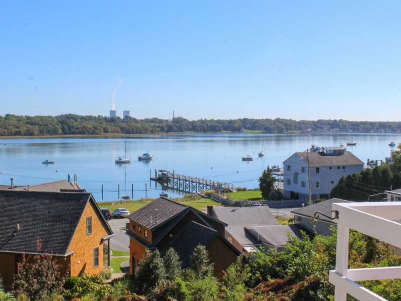 59 Overhill Rd, Warren, RI 02885 - photo 1