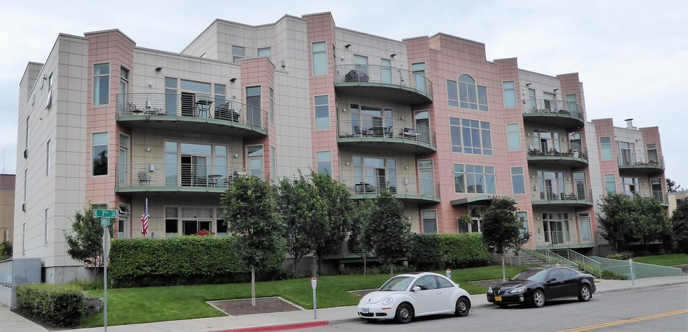 7th Place Condos