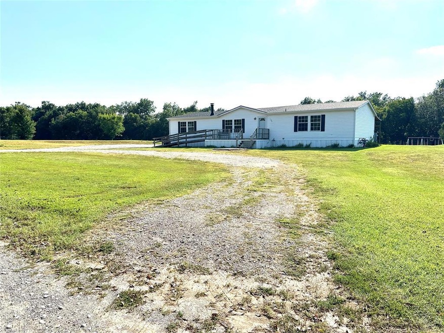 104 Castle Rock Ln, Shawnee, OK 74804 - photo 1