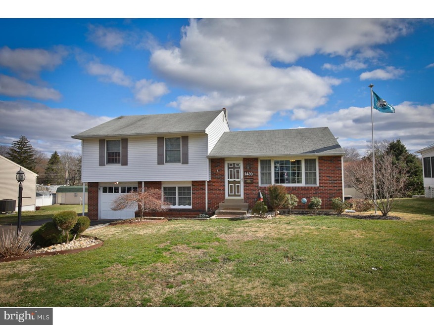 1439 Center Ave, Feasterville Trevose, PA 19053 - photo 1