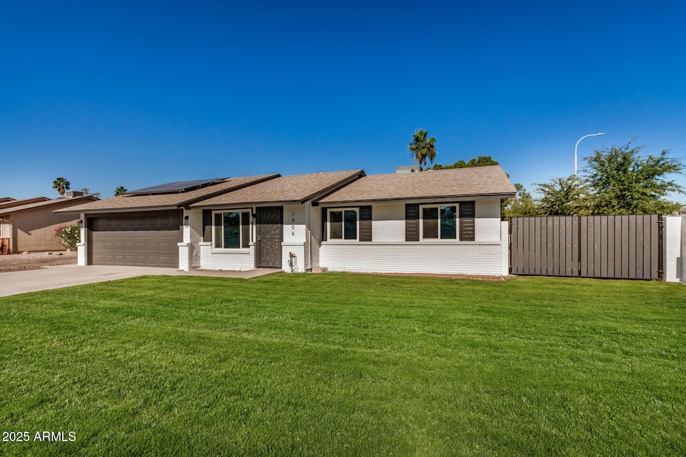 1906 N Evergreen St, Chandler, AZ 85225 - photo 1