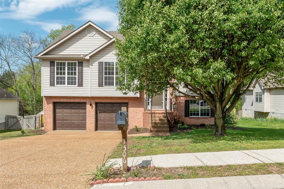 0 Dickson Ave unit 1869192, Dickson, TN 37055 - photo 1