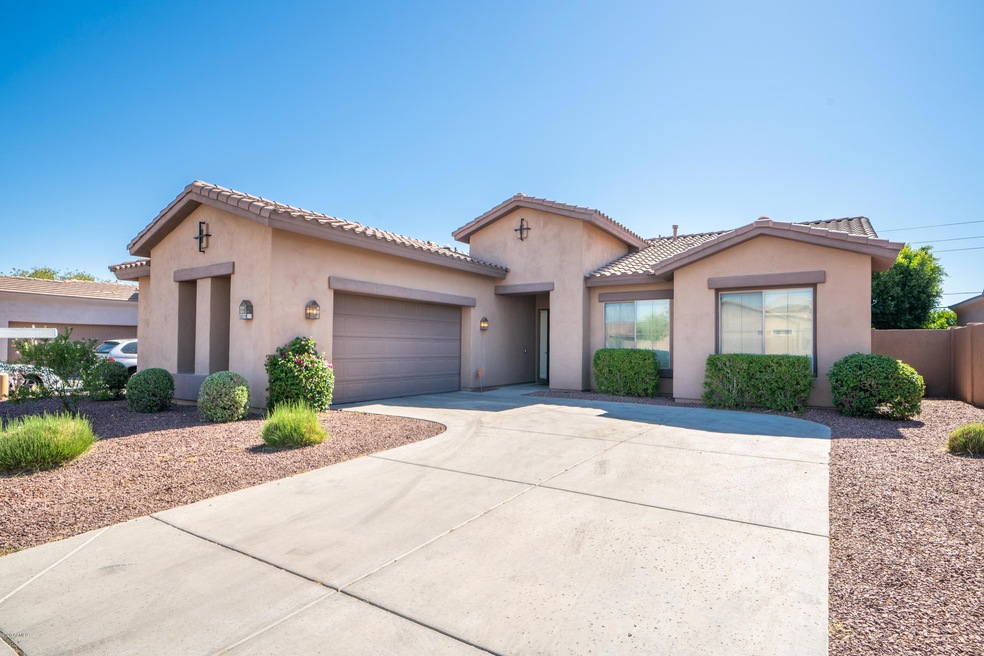 Welcome to 8011 S 19th Way!