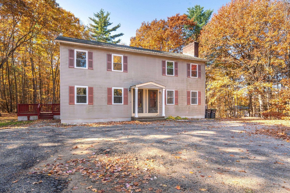 564 3rd Range Rd unit A/Left Side, Pembroke, NH 03275 - photo 1