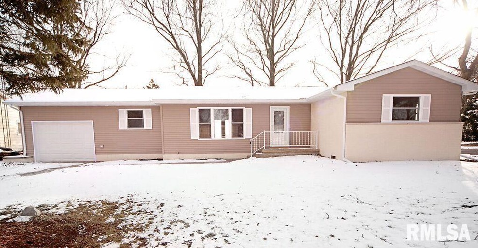 1 Sycamore Ln, Lincoln, IL 62656 - photo 1