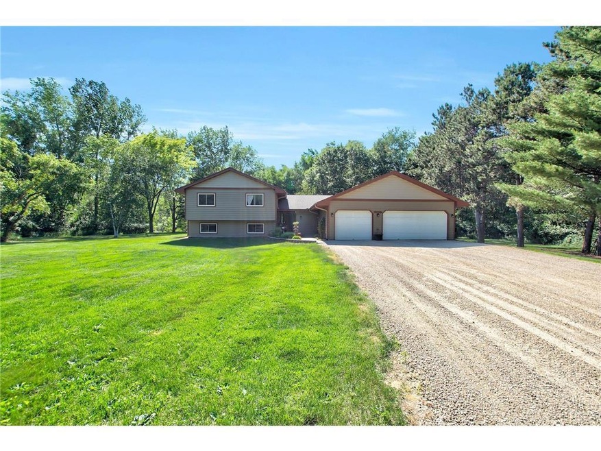Welcome to 8185 Wood Duck Tr in Lino Lakes
