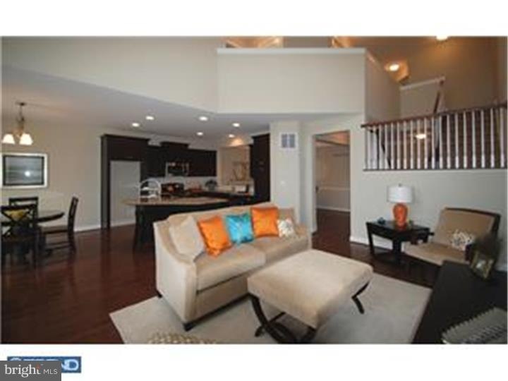 2015 Pleasant Valley Dr, Lansdale, PA 19446 - photo 1