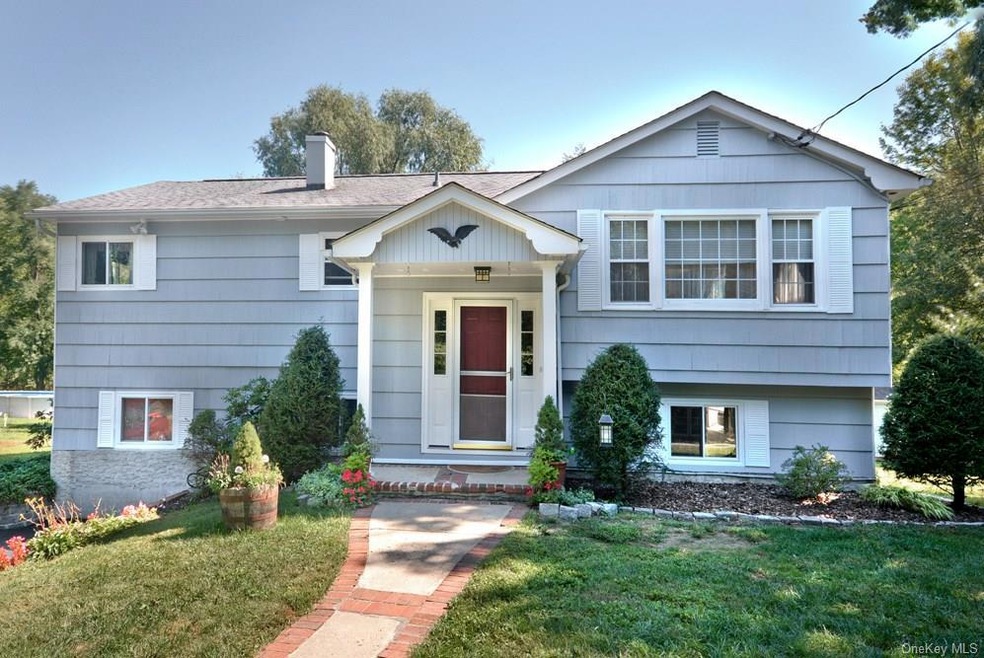 3476 Stoney St, Mohegan Lake, NY 10547 - photo 1