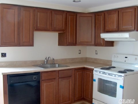 212 W Lake Dr, Lindenhurst, NY 11757 - photo 1