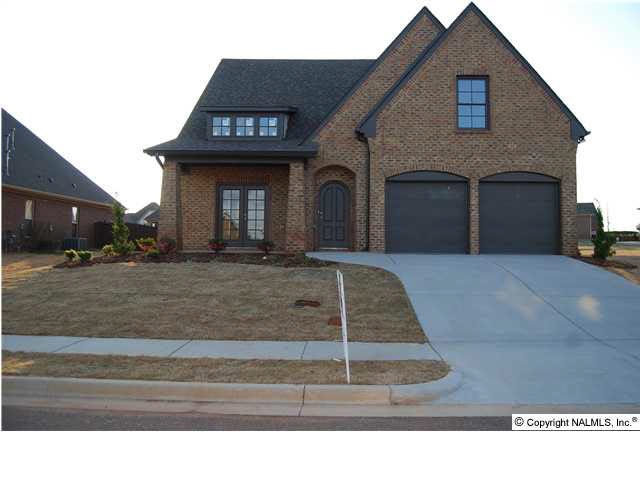 Full of character and ready for it's first owner.Great starter home or downsizer!