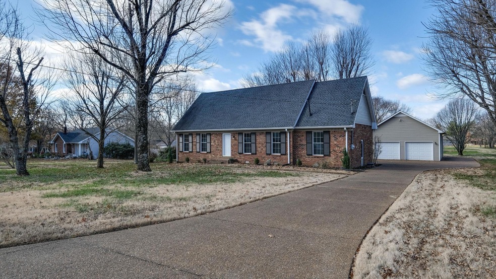 Welcome to 403 Ramblewood Lane, Nolensville, TN. (Williamson County)