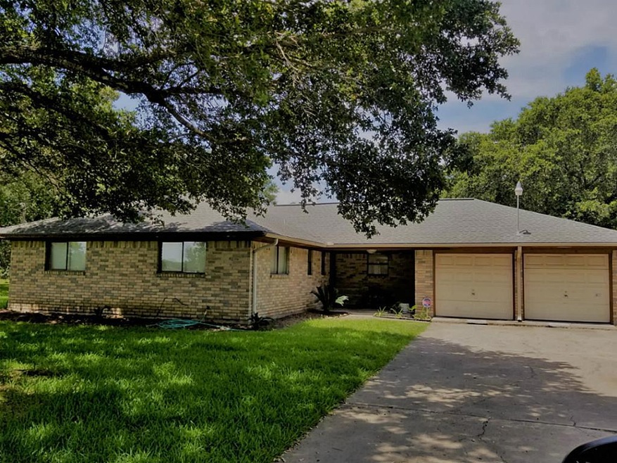 2546 County Road 155, Alvin, TX 77511 - photo 1