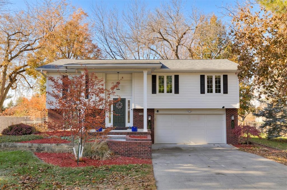 For Sale $385,000 • Co-Listing Agent