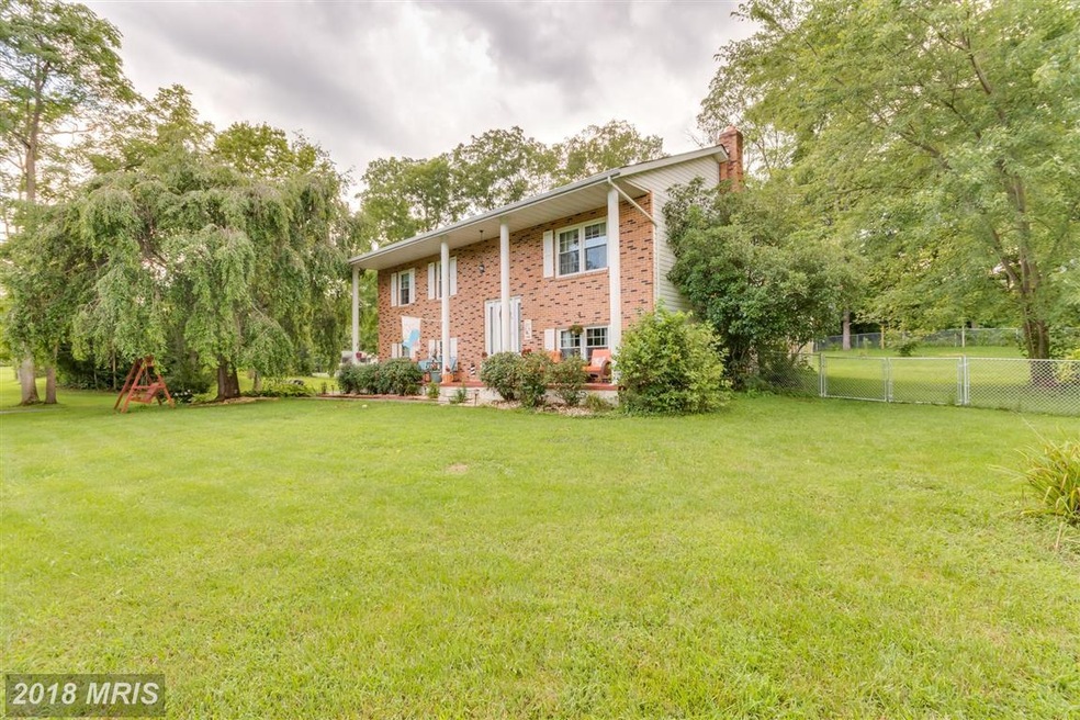 279 Chenoweth Dr, Bunker Hill, WV 25413 - photo 1