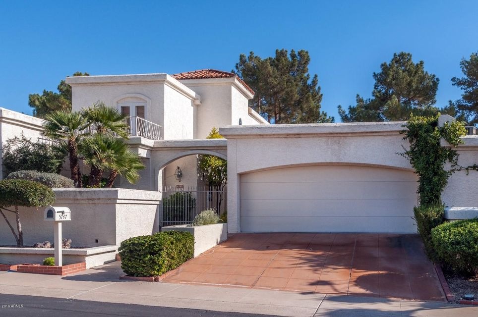 5747 N. 25th Pl. Front of House.jpg