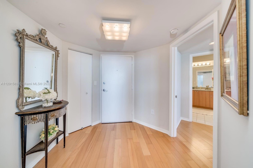 Sold $1,150,000 • Co-Listing Agent