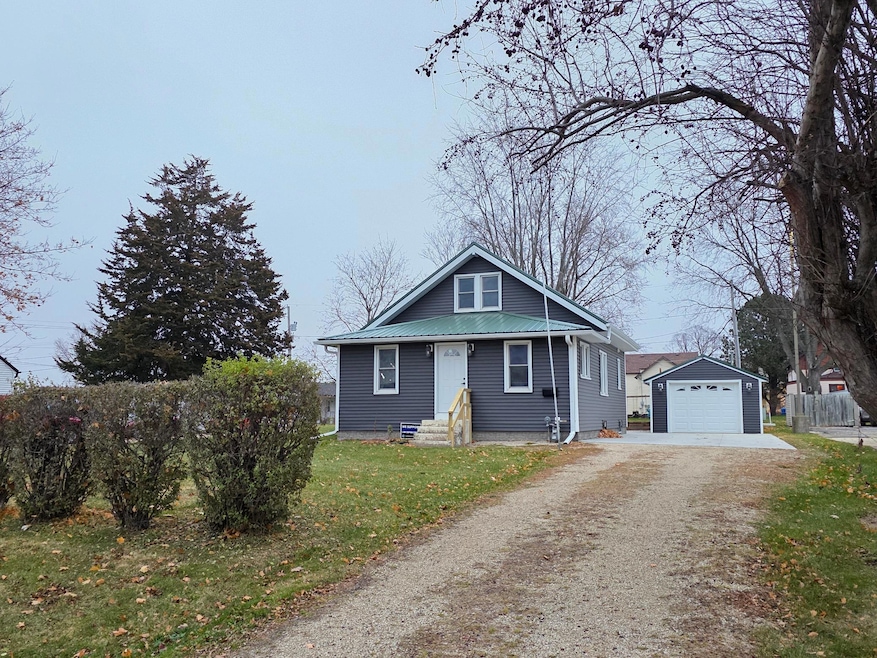 225 N Wabasha, Plainview, MN 55964 - photo 1