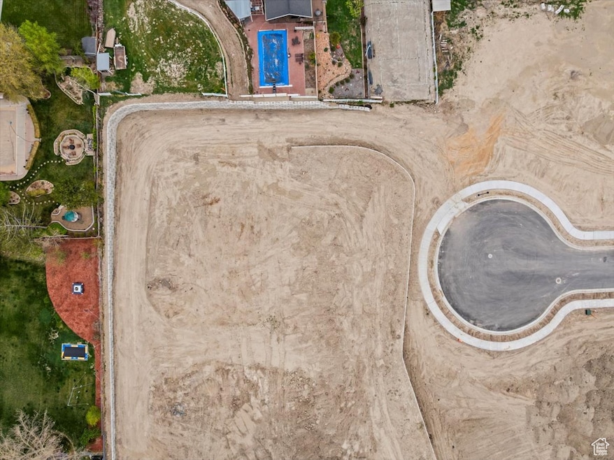 For Sale $800,000 • Co-Listing Agent