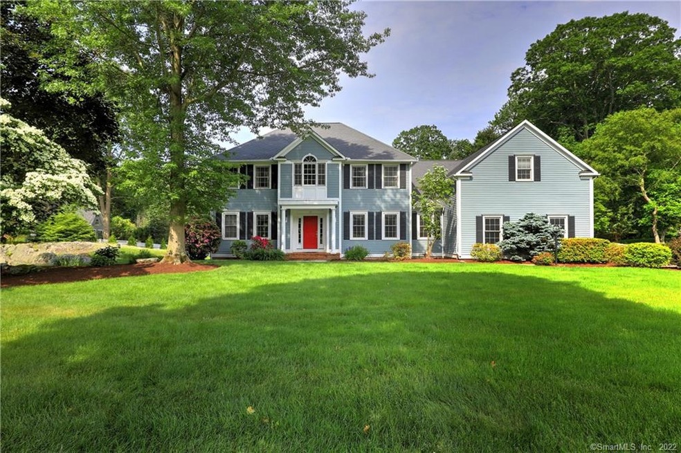 22 Hedgefield Ct, Orange, CT 06477 - photo 1