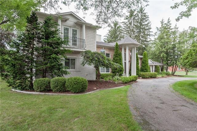 3808 Quarton Rd, Bloomfield Hills, MI 48302 - photo 1
