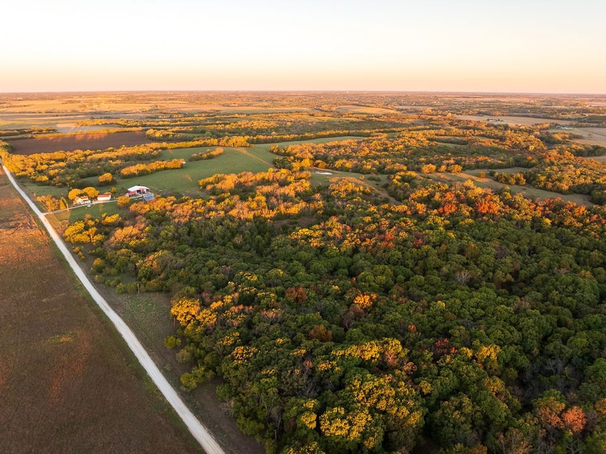 2990 170th St, Valley Falls, KS 66088 - photo 1
