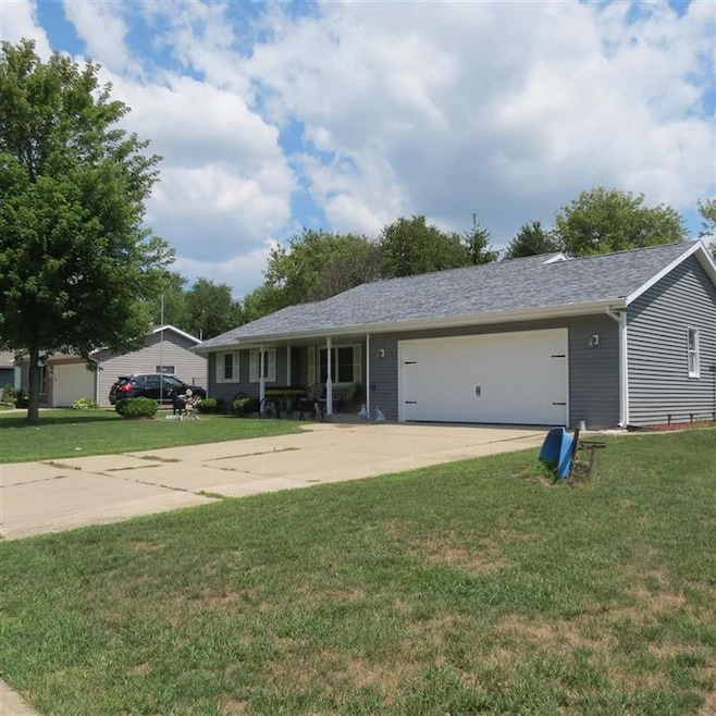 2339 S Chatham St, Janesville, WI 53546 - photo 1