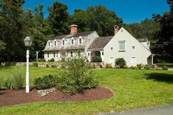 89 Taunton Hill Rd, Newtown, CT 06470 - photo 1