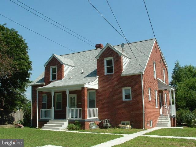 5210 Brinkley Rd unit A, Temple Hills, MD 20748 - photo 1