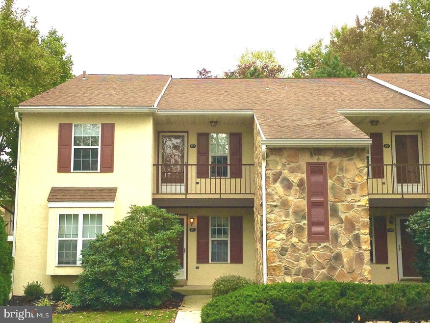 152 Valley Stream Cir, Chesterbrook, PA 19087 - photo 1