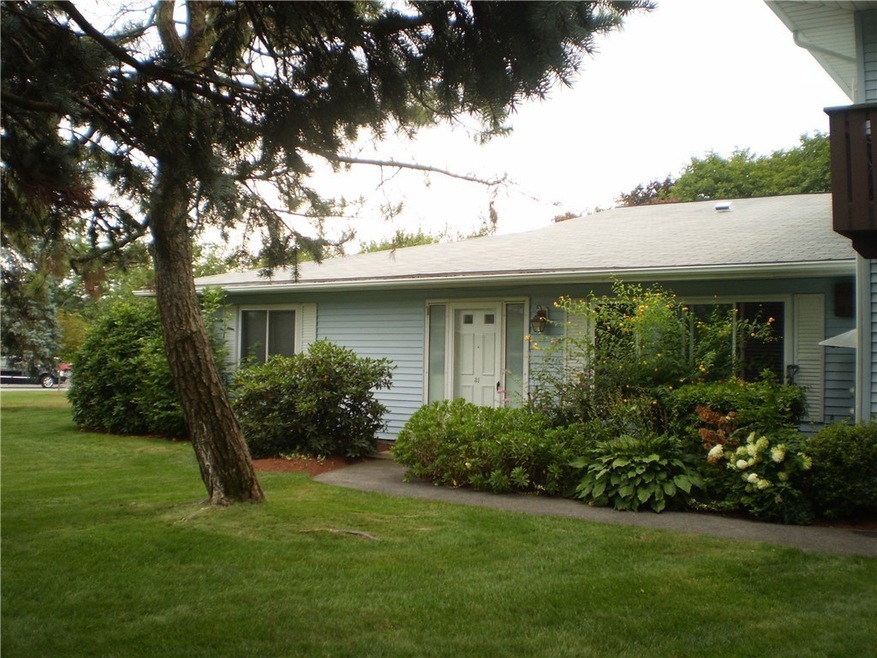 31 Fox Ridge Crescent, Warwick, RI 02886 - photo 1