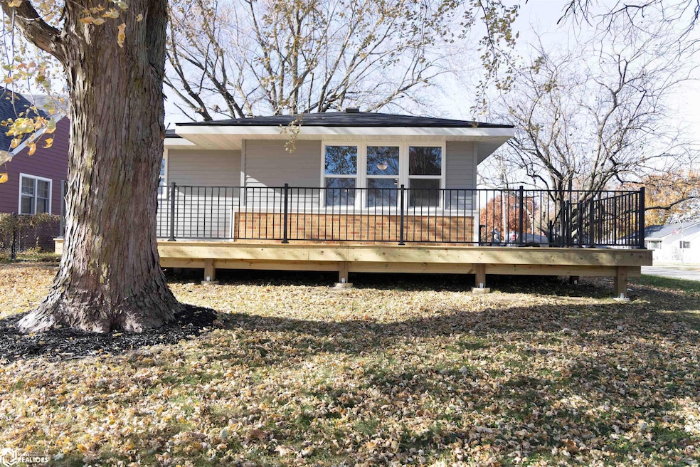 202 8th Ave, Sully, IA 50251 - photo 1