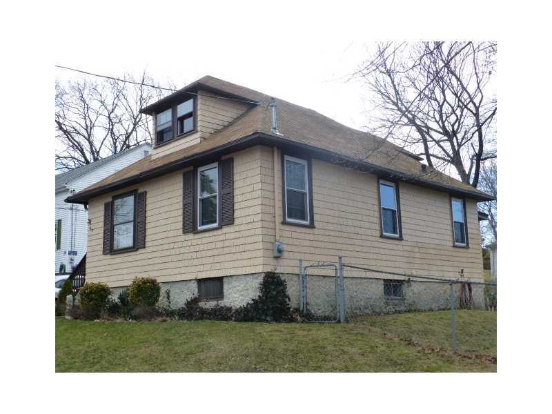 Exterior Front. Wonderful Bungalow style home.  Fe