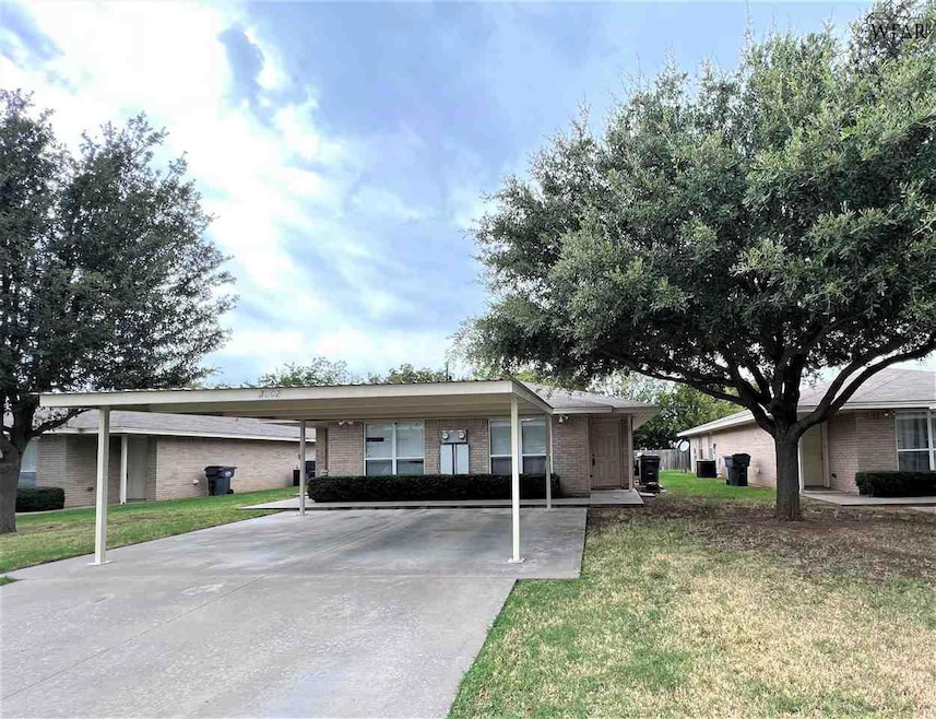 3002 Grace St unit 1, Wichita Falls, TX 76302 - photo 1