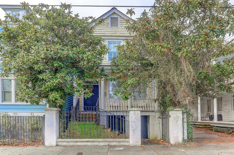 17 Felix Street