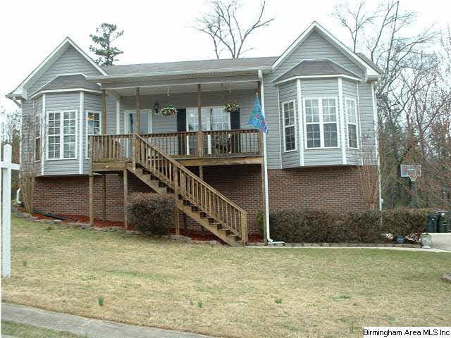 Great curb appeal!