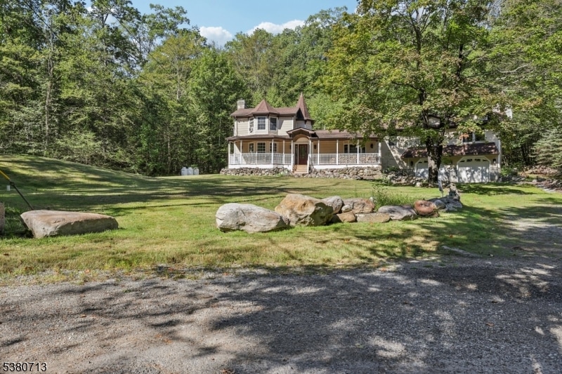 921 Tulip Trail, Newton, NJ 07860 - photo 1