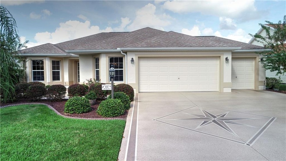 Front 3/2 CBS Jasmine with Golf Cart Garage in Hig