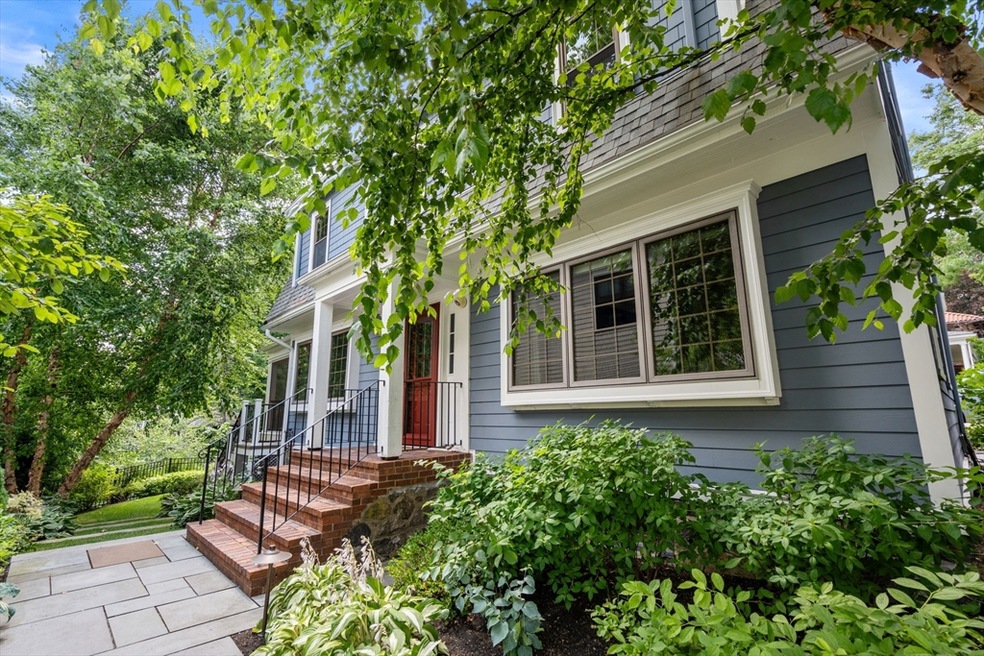 17 Lakeview St, Arlington, MA 02476 - photo 1