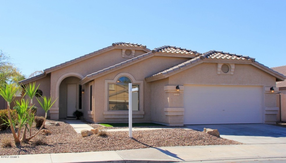 Welcome home to 615 W. Myrtle, Chandler