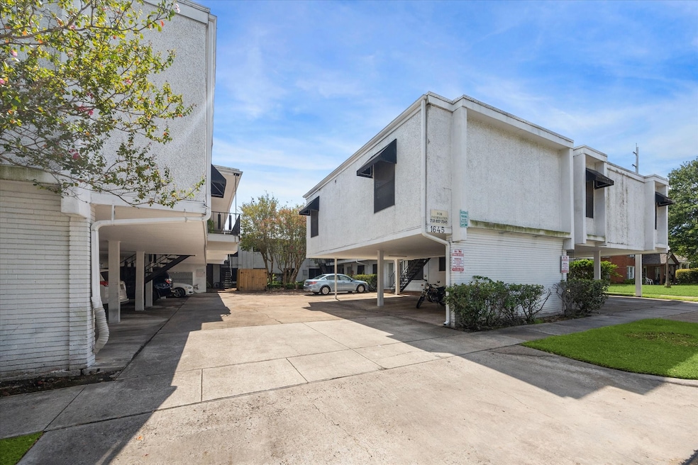 For Rent $1,000/month