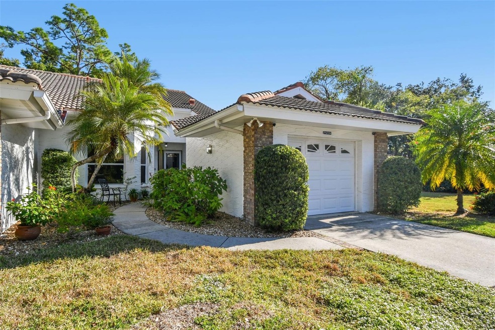 5729 Garden Lakes Palm unit 98, Bradenton, FL 34203 - photo 1