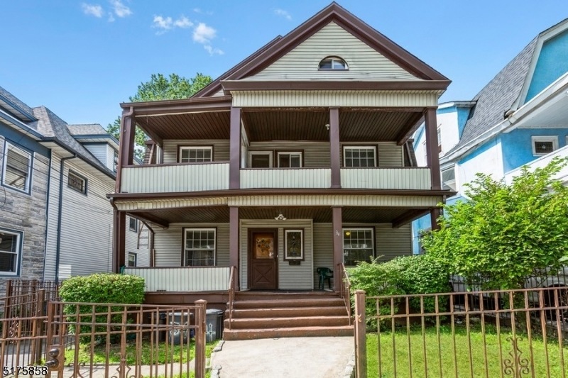 32 Mapes Ave unit 34, Newark, NJ 07112 - photo 1