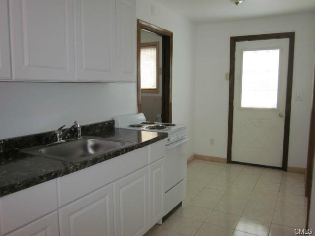 25 Beardsley Rd, Shelton, CT 06484 - photo 1