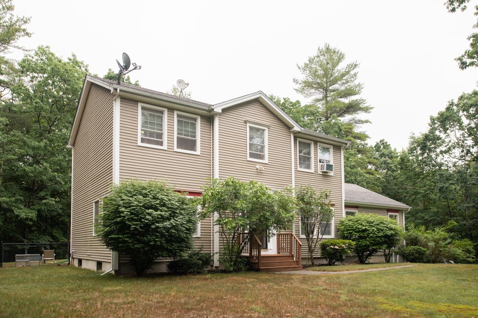 28 Roe Fields Drive