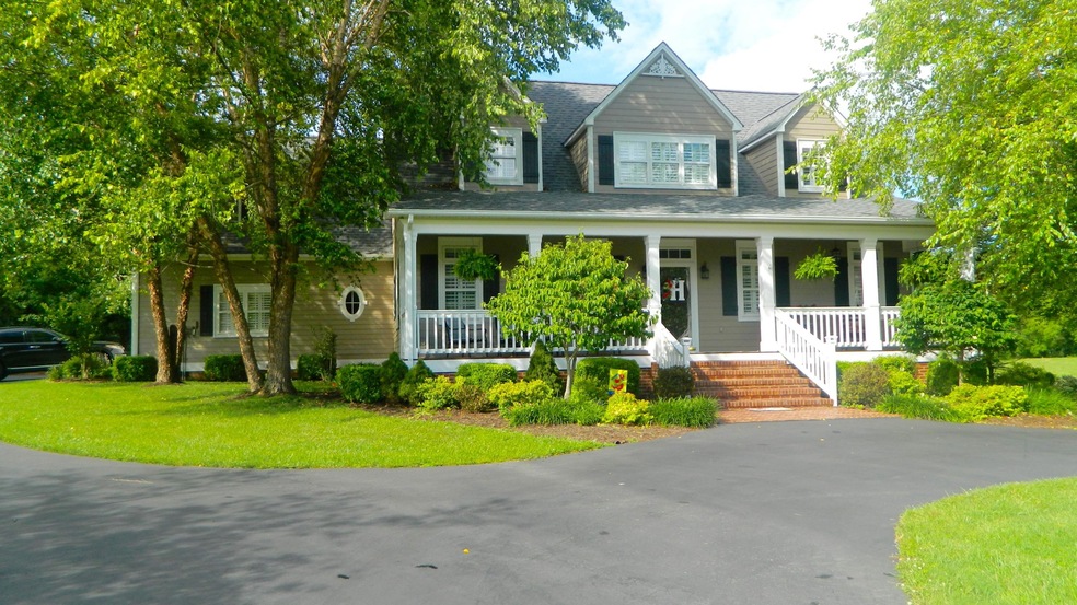 890 Frost Rd, Crossville, TN 38571 - photo 1